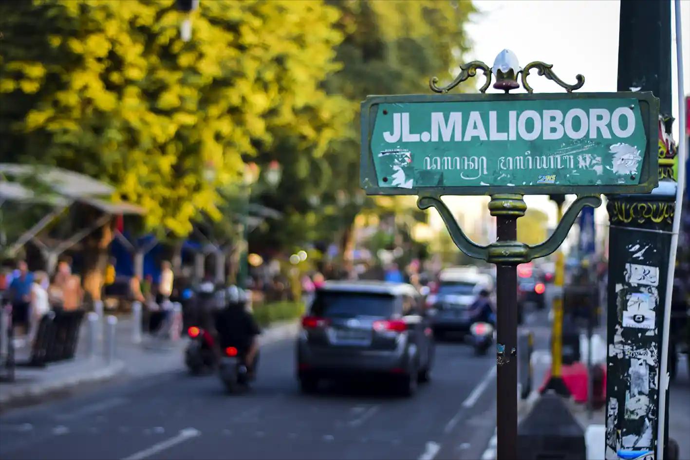 Surga Belanja! Eksplor 10 Tempat Belanja di Malioboro yang Ramai Wisatawan