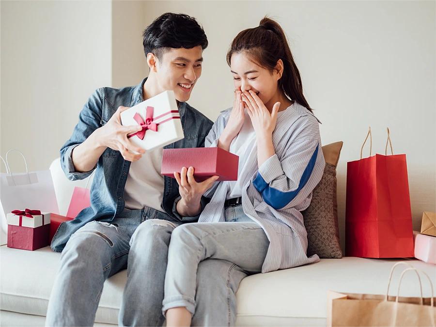 Bukan Cuma Coklat, Berikut Ini 10 Ide Hadiah pada Hari Valentine