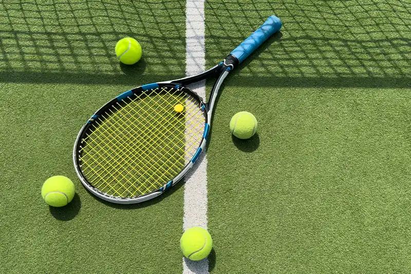 10 Raket Tenis Terbaik 2024 Cocok Untuk Pemula dan Profesional